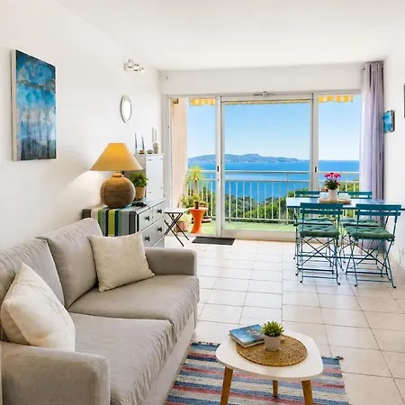 Appartement Le Nid D'or - Seul Au Monde Face à La Hyères