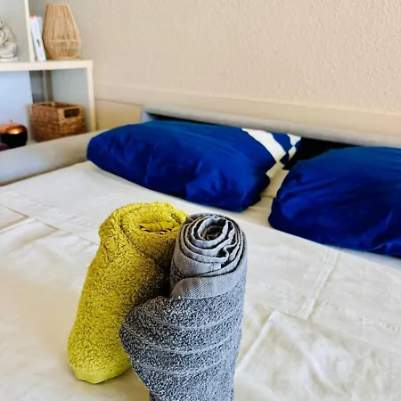 Appartement Le Nid D'or - Seul Au Monde Face à La