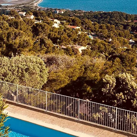 Le Nid D'or - Seul Au Monde Face à La Appartement Hyères